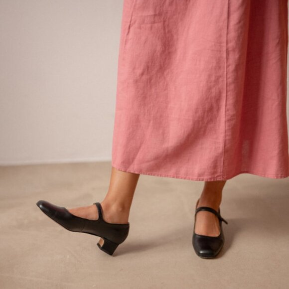 Black Italian Leather Mary Jane Heels - Picture 9 of 10